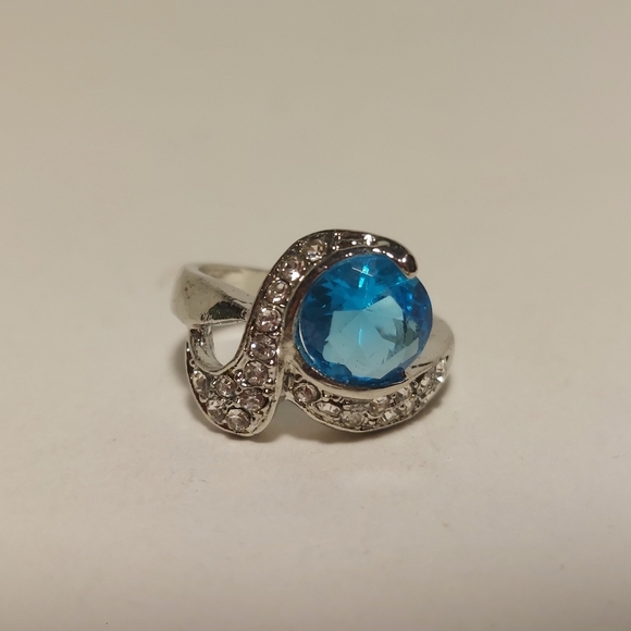 Jewelry - 925 Sterling Silver Ring Blue Rhinestone Halo Costume Jewelry Ocean Wave